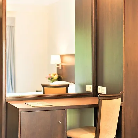 Amazonia Jamor Hotel 4*