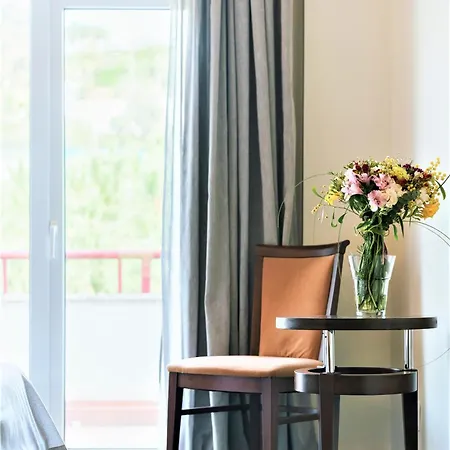 Otel Amazonia Jamor Linda-a-Pastora