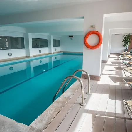 Amazonia Jamor Szálloda 4*