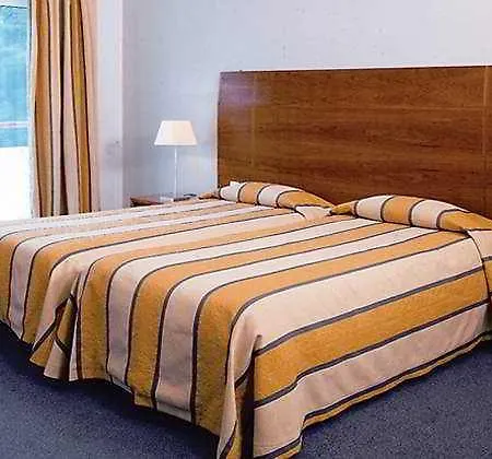 Amazonia Jamor Otel Linda-a-Pastora