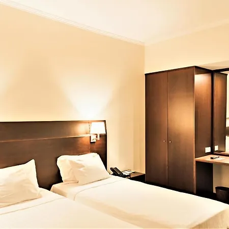 Отель Amazonia Jamor 4*