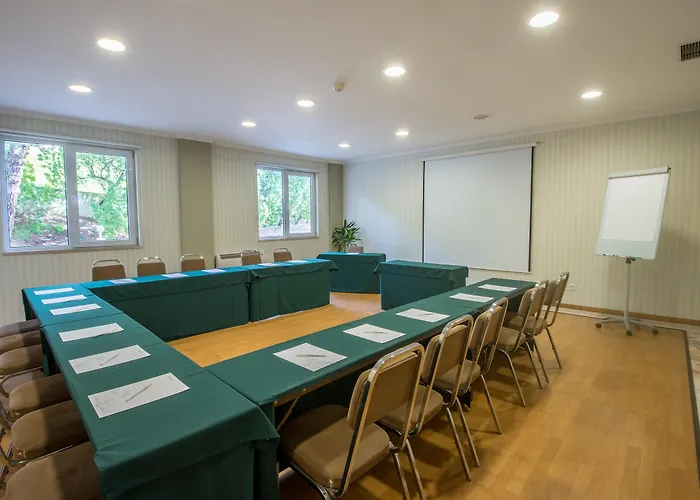 Hotel Amazonia Jamor 4*