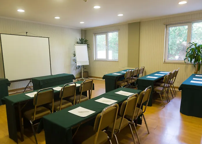 Amazonia Jamor Hotel Linda-a-Pastora